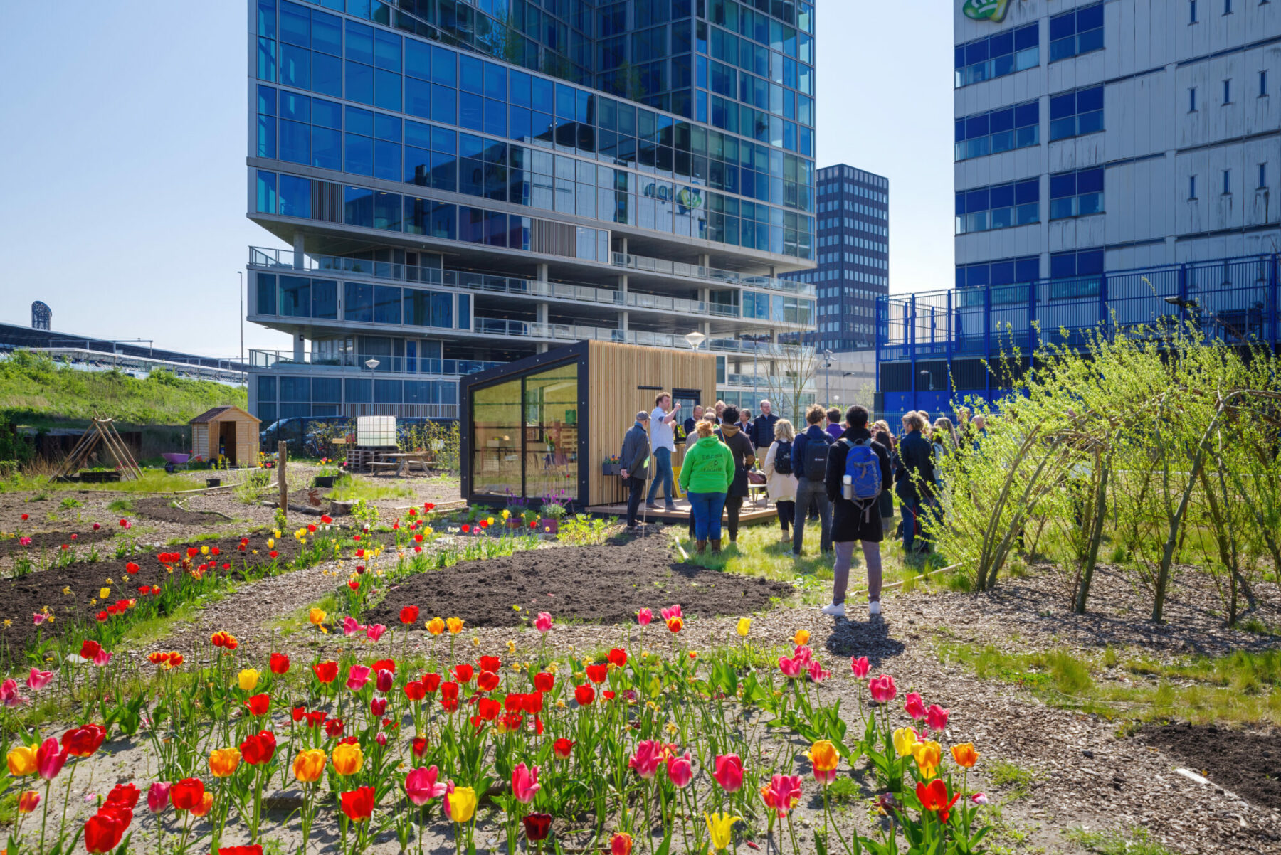 20220424 community garden in Vivaldi - leerlingen