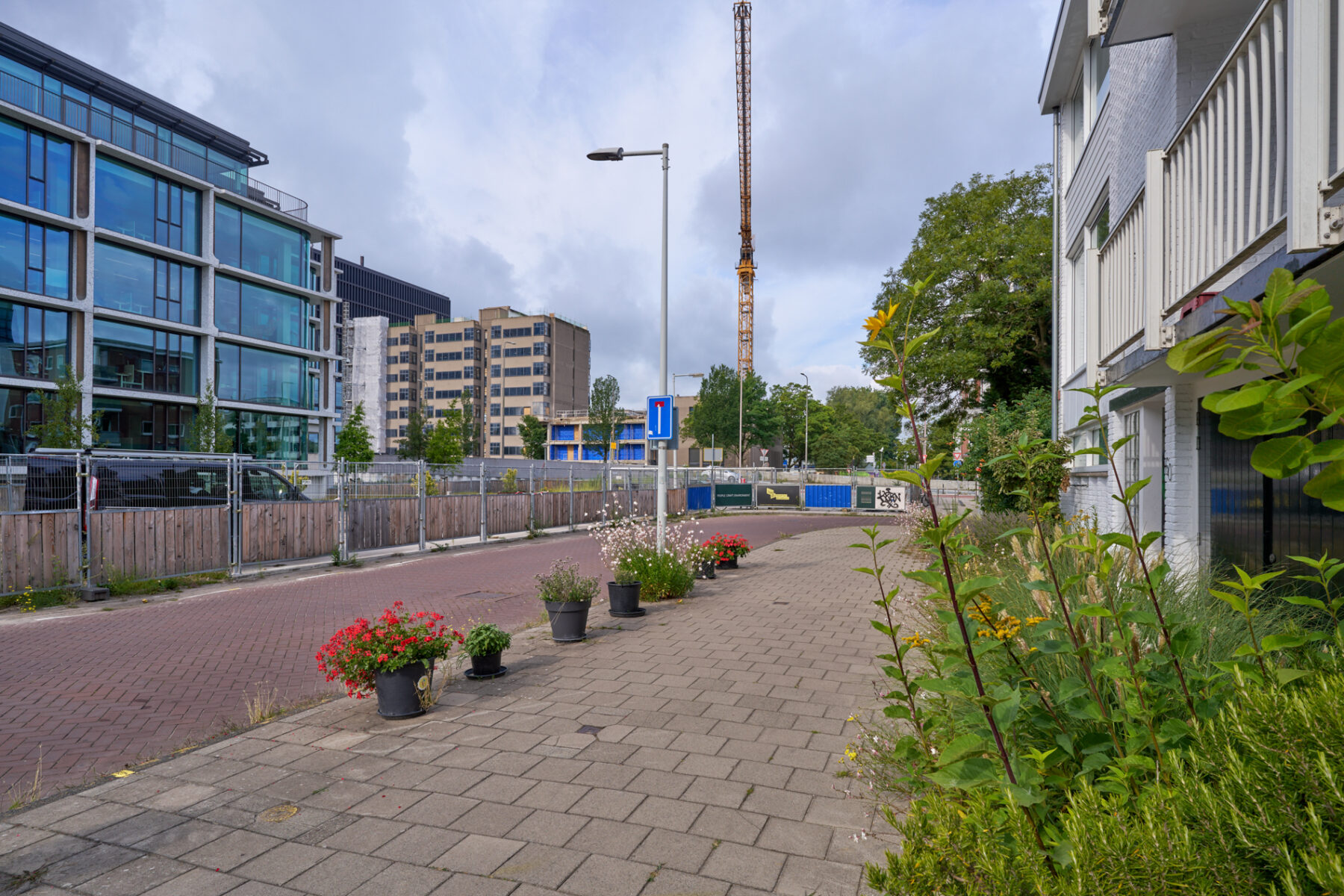 Bouwhekken voor het hoofdkantoor van Philips in de Prinses Irenestraat<br>