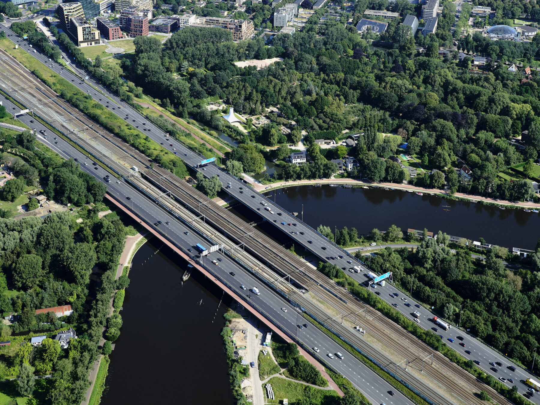 De Rozenoordbrug vanuit de lucht