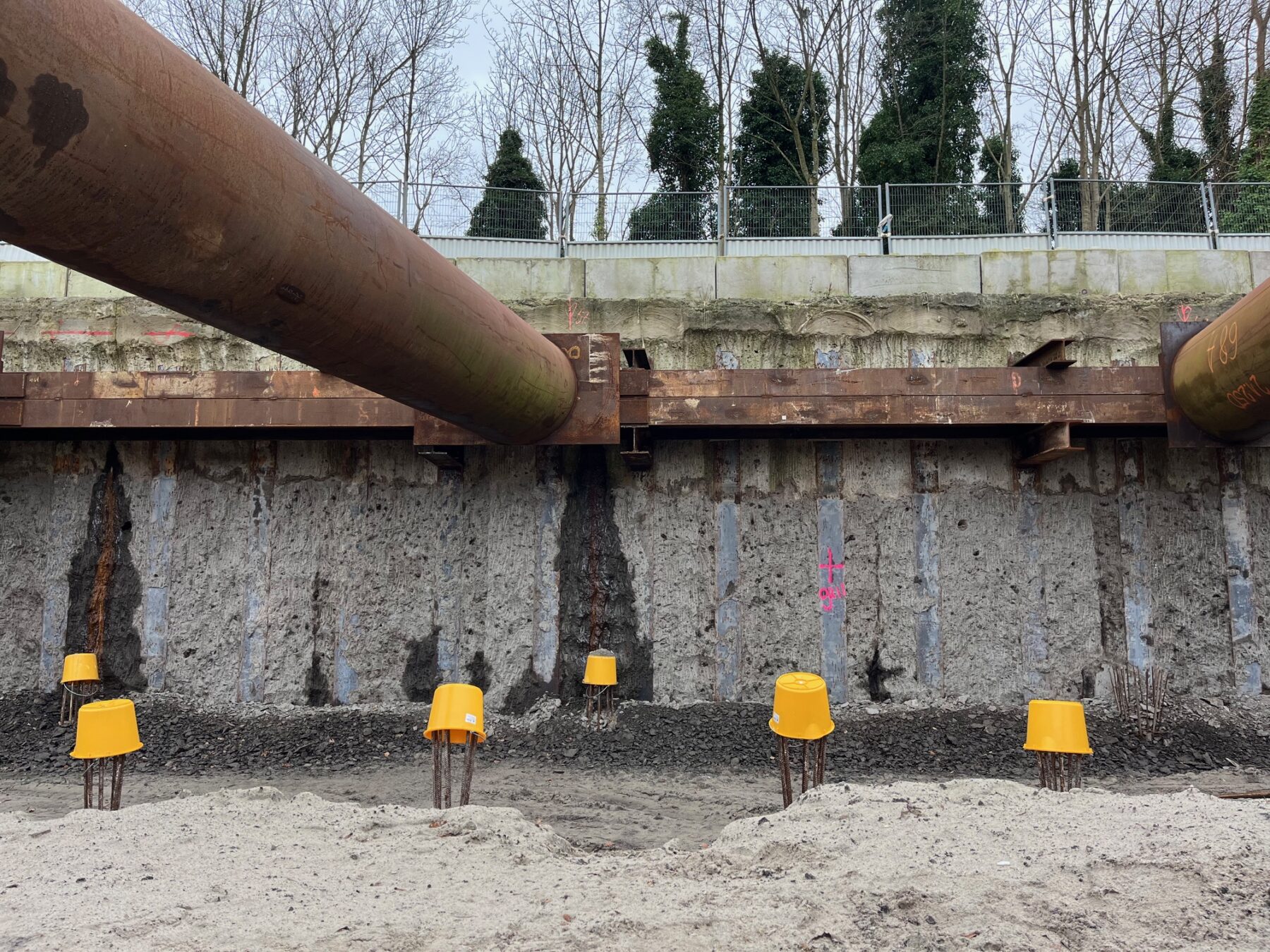 Voorbeeld van een CSM-wand (bij Park Meadows in Zuidas)