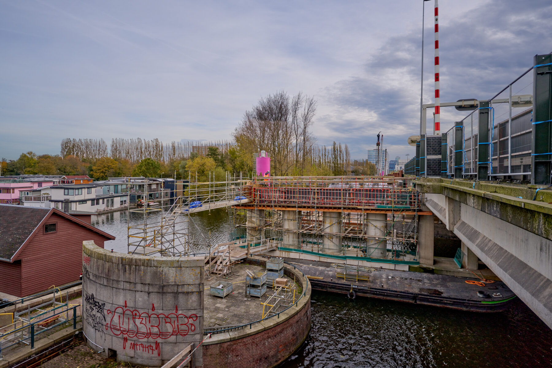 extra schinkelbrug noordzijde woonboten bouw