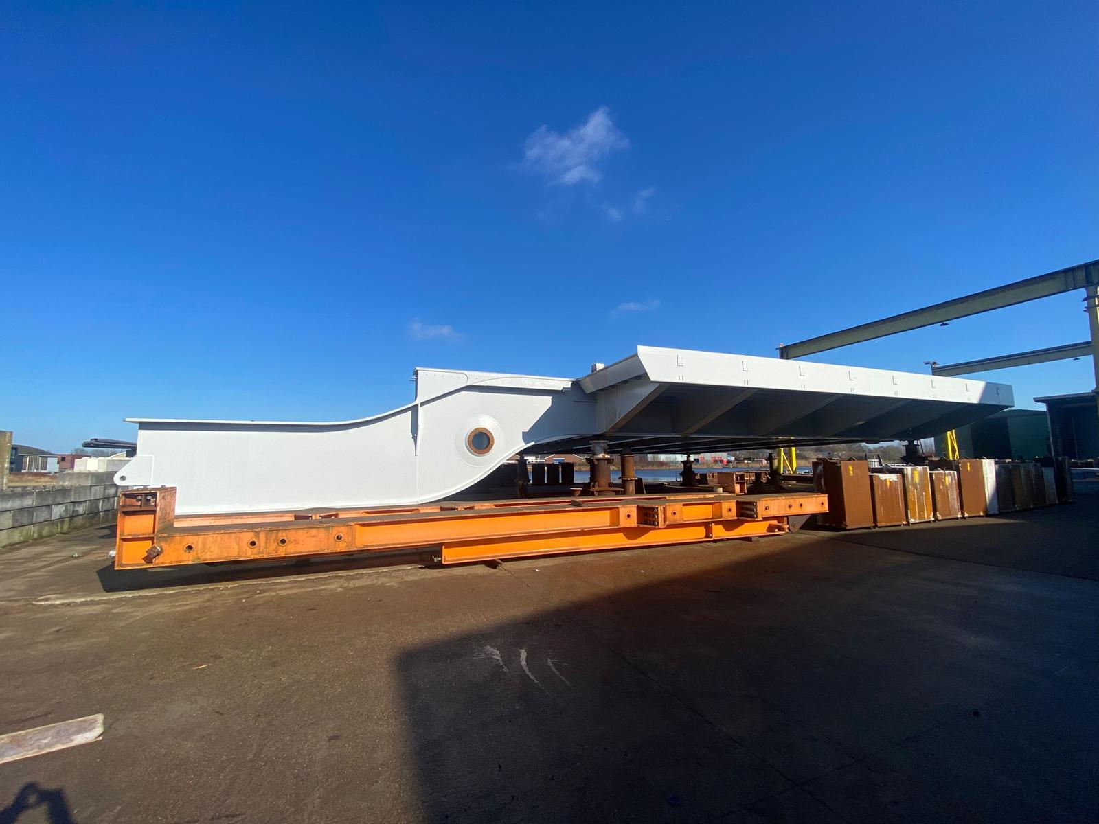 260421 Brugdek ligt klaar in Friesland 2