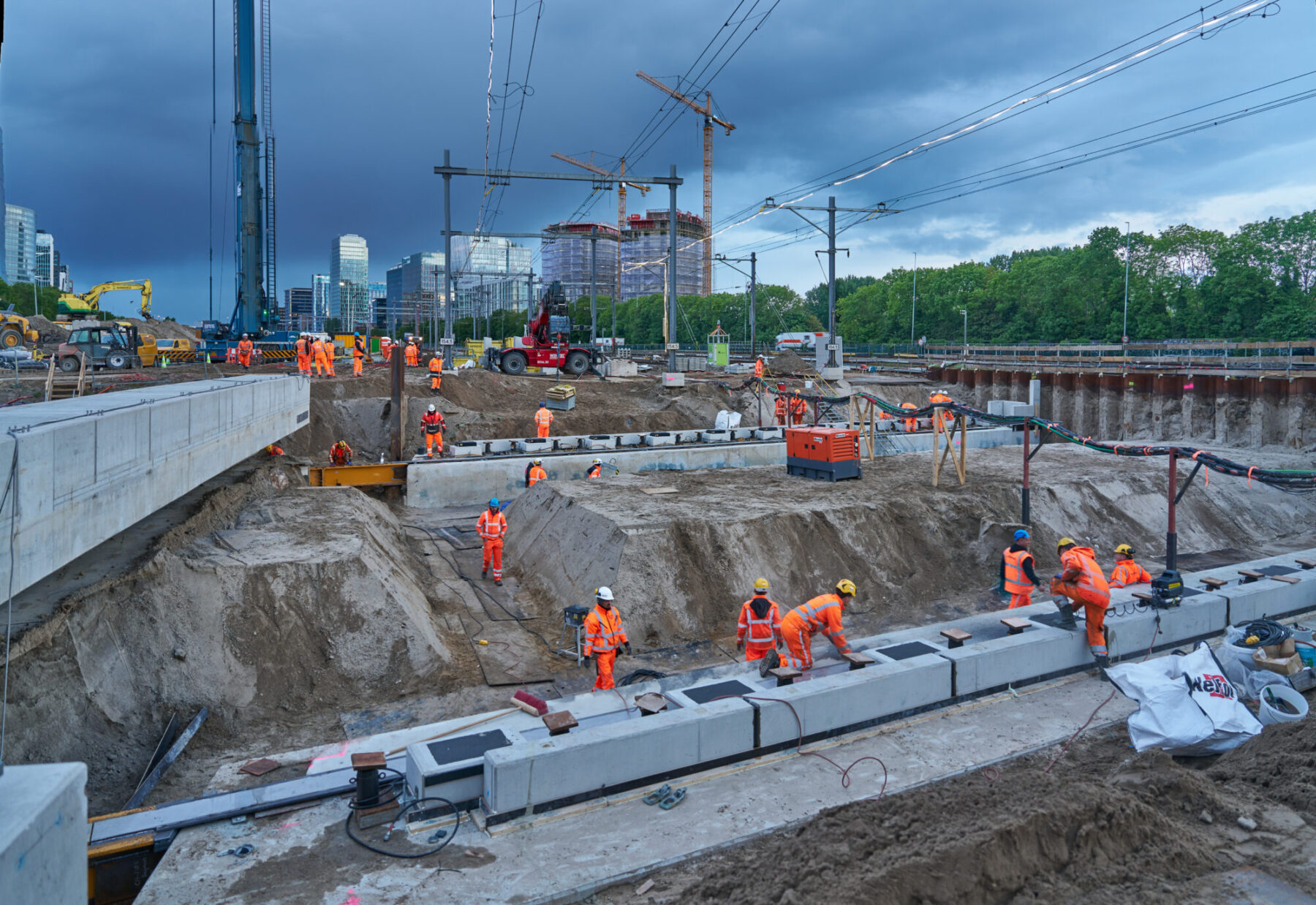 inschuiven dakdeel treinsporen vivaldipassage