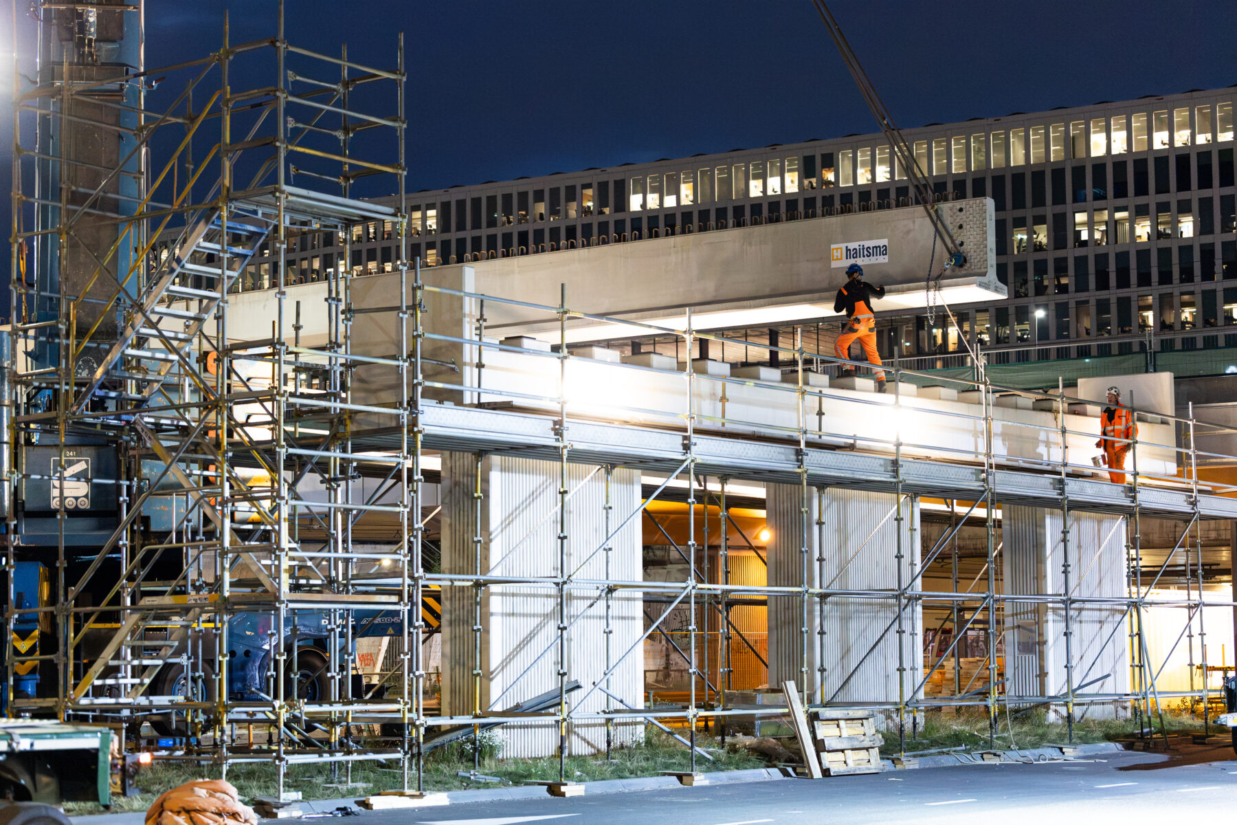 20260707 knooppunt De Nieuwe Meer - inhijsen liggers Amstelveenseweg